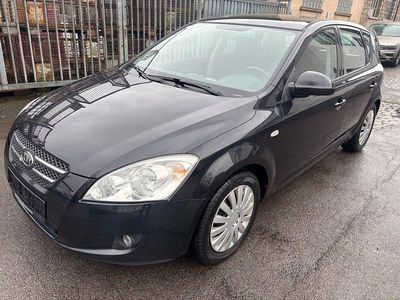 Gebraucht Kia Ceed EX 109 PS (80 kW) 2007 Schwarz Kleinwagen