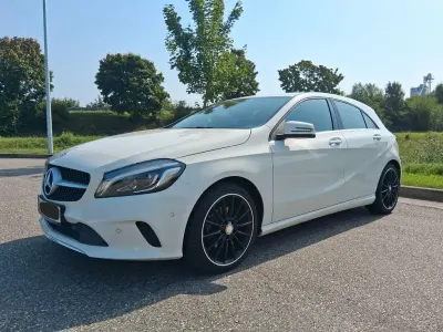 Gebraucht Mercedes A160 102 PS (75 kW) 2016 Limousine