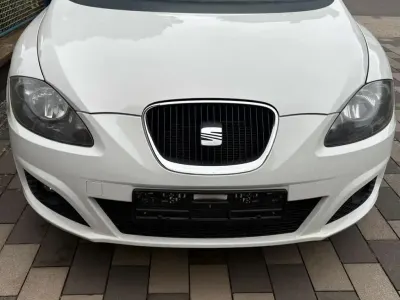 Używany Seat Leon 125 KM (91 kW) 2010 Biały Hatchback