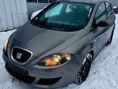 Grau Gebraucht 2006 Seat Altea Reference Kombi | 1.199 € (Guter Preis)