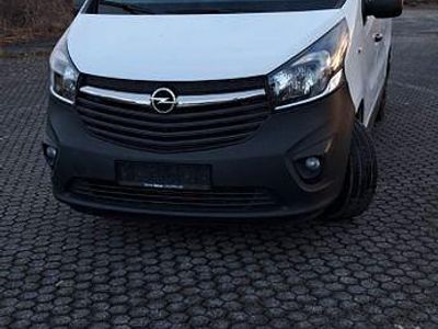 Weiß Gebraucht 2016 Opel Vivaro Van / Kleinbus | 15.250 € (Fairer Preis)