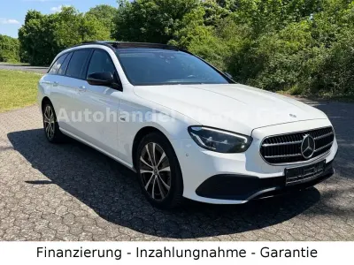 Gebraucht Mercedes E300 Night 194 PS (142 kW) 2021 Weiß Kombi