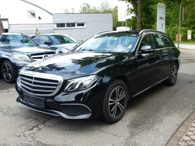 Gebraucht Mercedes E220 Exclusive 194 PS (142 kW) 2017 Schwarz Kombi