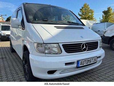 Mercedes V220