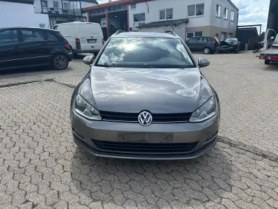 Gebraucht VW Golf VII Comfortline 150 PS (110 kW) 2014 Grau Kombi