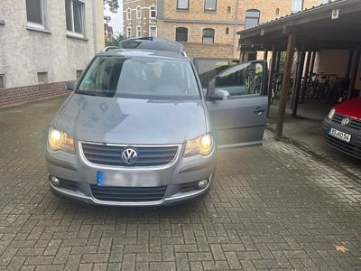VW Touran Cross