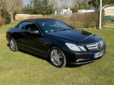 Gebraucht Mercedes E250 Avantgarde 204 PS (150 kW) 2010 Schwarz Cabrio