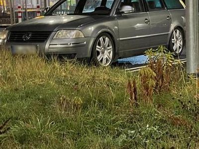 Usata VW Passat 131 CV (96 kW) 2003 Verde Station wagon
