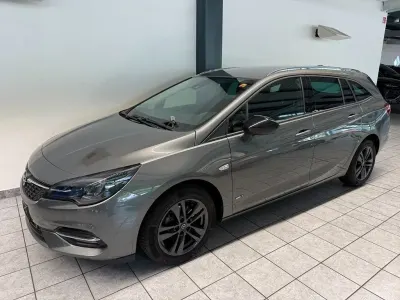 Gebraucht Opel Astra Design & Tech 105 PS (77 kW) 2022 Grau Kleinwagen