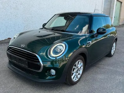 Gebraucht Mini Cooper 136 PS (100 kW) 2019 British racing green ii Kleinwagen