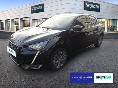 Gebraucht Peugeot e-208 Allure 100 kW (136 PS) 2023 Schwarz Kleinwagen