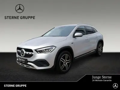 Gebraucht Mercedes GLA250 Progressive 160 PS (117 kW) 2021 Iridiumsilber SUV