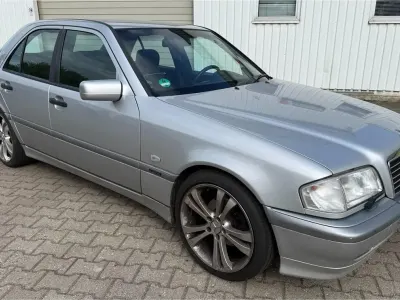 Gebraucht Mercedes C240 170 PS (125 kW) 1998 Silber Limousine