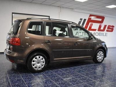 Gebraucht VW Touran 105 PS (77 kW) 2015 Braun Van / Kleinbus