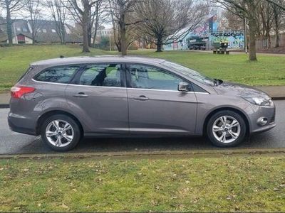 gebraucht Ford Focus 1.0 Tunier (Anhängerkupplung)Klimaanlage,Sitzheizung