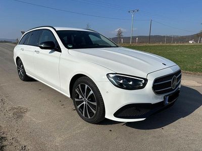Gebraucht Mercedes E300 306 PS (225 kW) 2021 Weiß Limousine