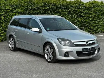 Second-hand Opel Astra OPC 110 CP (80 kW) 2009 Argintiu Berlinǎ