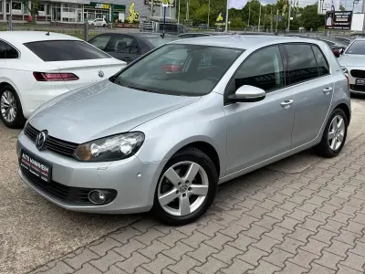 Gebraucht VW Golf VI Team 86 PS (63 kW) 2011 Silber Kleinwagen