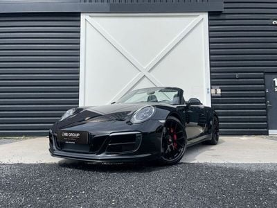 Porsche 911 Carrera 4 GTS