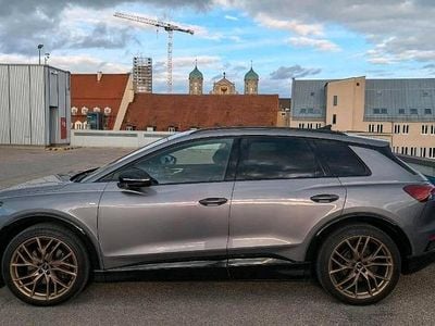 Gebraucht Audi Q4 e-tron Edition .1 219 kW (299 PS) 2021 Grau SUV
