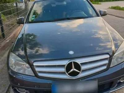 Gebraucht Mercedes C220 170 PS (125 kW) 2009 Grau Kombi