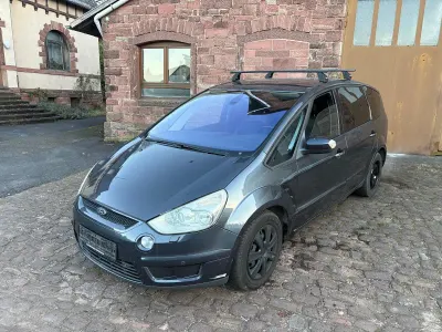 Gebraucht Ford S-MAX Titanium 140 PS (102 kW) 2009 Van / Kleinbus