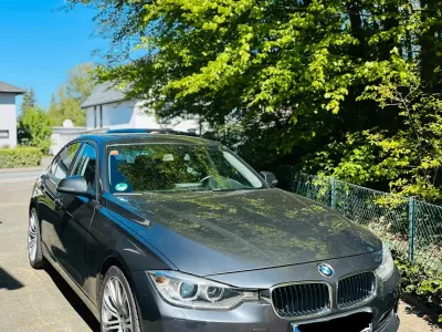 Second-hand BMW 320 184 CP (135 kW) 2012 Gri Berlinǎ