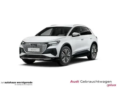 Używany Audi Q4 e-tron Ambiente 210 kW (286 KM) 2025 Biały SUV