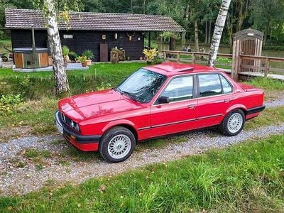 Gebraucht BMW 316 99 PS (72 kW) 1988 Rot Limousine