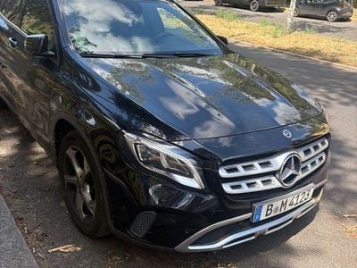 Mercedes GLA250