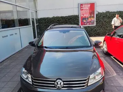 Gebraucht VW Passat Highline 170 PS (125 kW) 2012 Braun Kombi