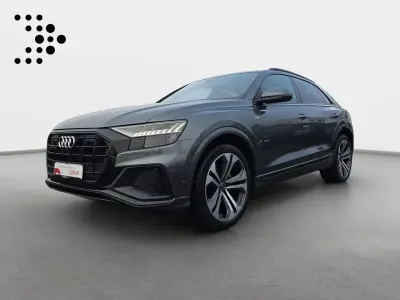 Begagnad Audi Q8 S-Line 286 HK (210 kW) 2023 Grå SUV