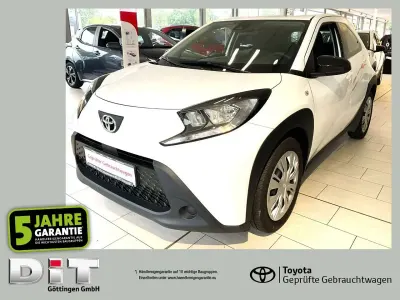 Gebraucht Toyota Aygo X Play 72 PS (52 kW) 2023 Weiß SUV