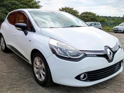 Gebraucht Renault Clio IV LIMITED 90 PS (66 kW) 2016 Weiß Kleinwagen