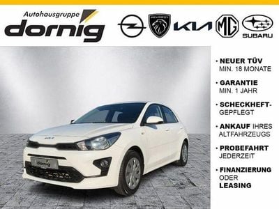 Schnee weiß Gebraucht 2022 Kia Rio Edition 7 Kleinwagen | 13.550 € (Fairer Preis)