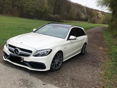 Używany Mercedes C63 AMG AMG 476 KM (350 kW) 2018 Biały Kombi