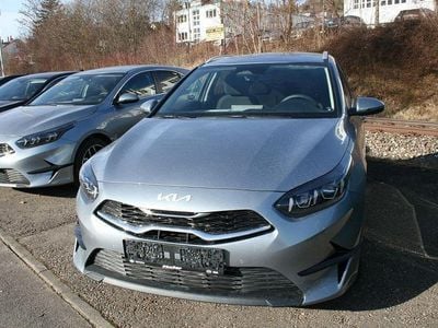 Nouă Kia Ceed Sportswagon Style 99 CP (72 kW) 2026 Argintiu Break