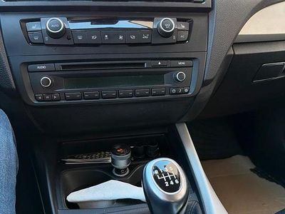 Gebraucht BMW 114 102 PS (75 kW) 2013 Weiß Kleinwagen