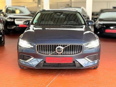 Gebraucht Volvo V60 341 PS (250 kW) 2022 Blau Kombi