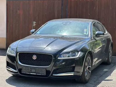 Gebraucht Jaguar XF Prestige 179 PS (131 kW) 2016 Schwarz Limousine