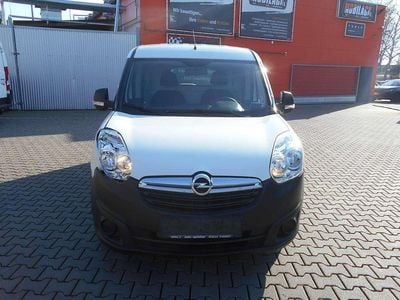 Gebraucht Opel Combo 95 PS (69 kW) 2017 Weiß Van / Kleinbus