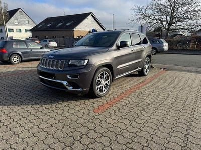 Grau Gebraucht 2016 Jeep Grand Cherokee Summit SUV | 22.000 € (Guter Preis)