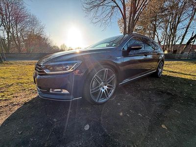Gebraucht VW Passat 190 PS (139 kW) 2017 Grau Kombi