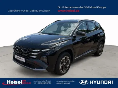 Gebraucht Hyundai Tucson Select 136 PS (100 kW) 2024 Schwarz SUV