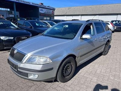 Gebraucht Skoda Octavia Ambiente 160 PS (117 kW) 2009 Silber Kombi