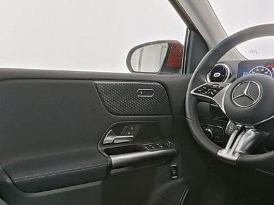 Gebraucht Mercedes B180 136 PS (100 kW) 2025 Manufaktur lack manufaktur patagonienrot metallic Van / Kleinbus