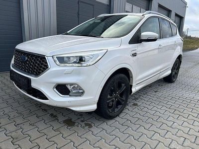 Gebraucht Ford Kuga Vignale 179 PS (131 kW) 2019 White platinum SUV