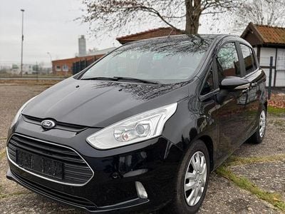 Schwarz Gebraucht 2015 Ford B-MAX Van / Kleinbus | 4.900 € (Fairer Preis)