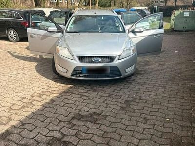 Gebraucht Ford Mondeo 140 PS (102 kW) 2008 Silber Kombi