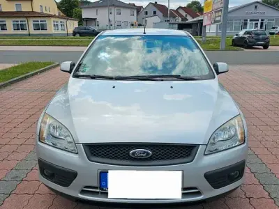 Gebraucht Ford Focus Style 101 PS (74 kW) 2008 Grau Limousine